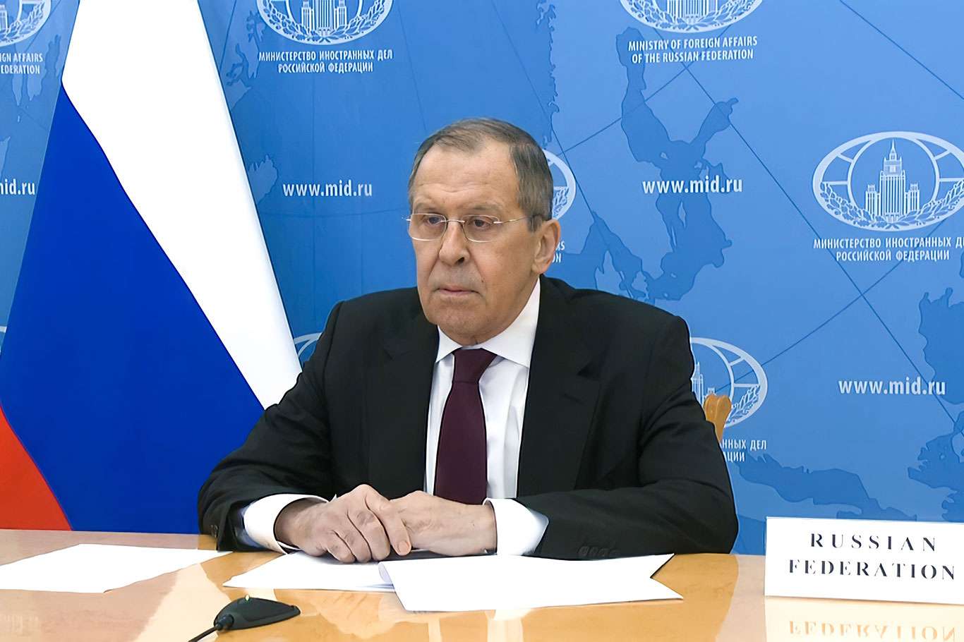Lavrov holds separate meetings with Armenian and Azerbaijani foreign ministers
